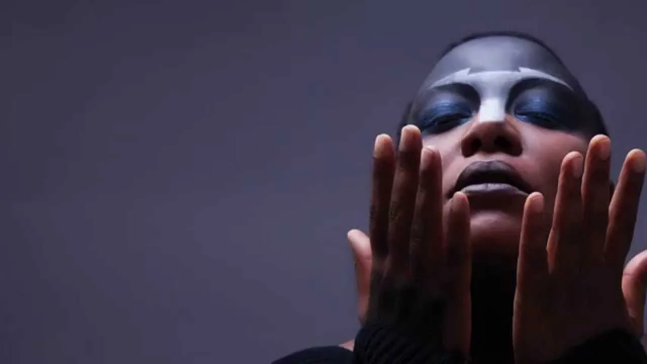 MESHELL NDEGEOCELLO
