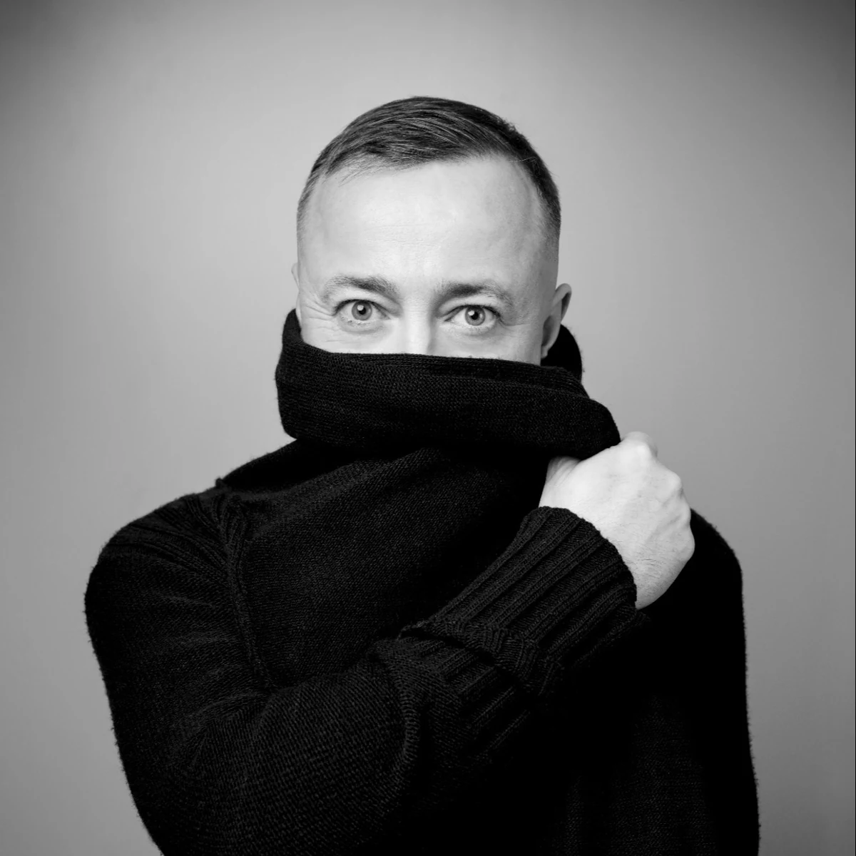 Black-and-white portrait of Czesław Mozil