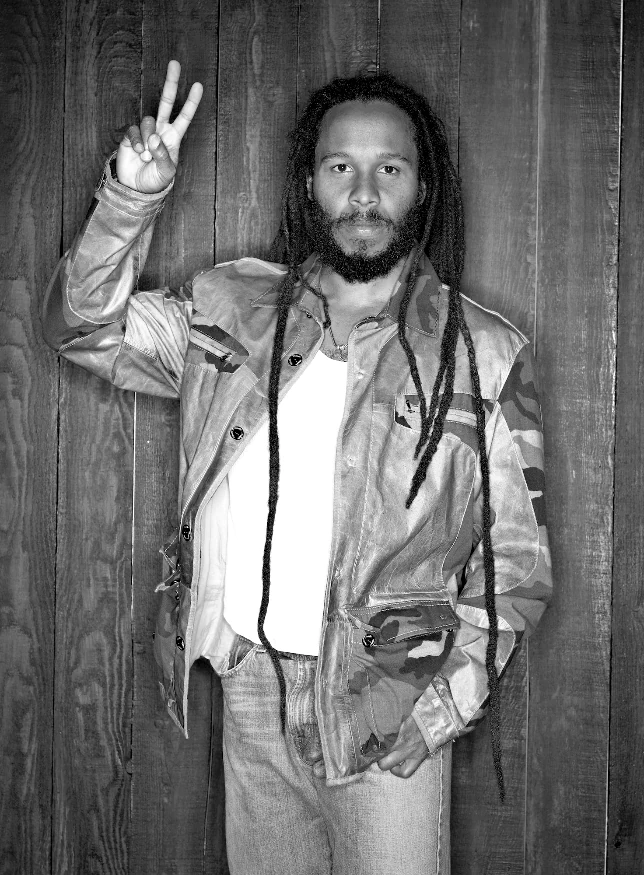Ziggy Marley na zdjęciu promocyjnym